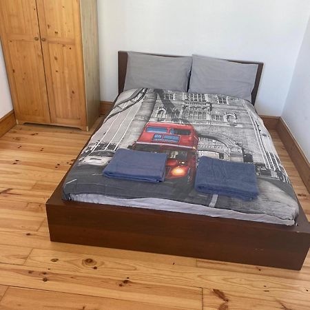 Lovely Rooms In West London Northolt  Экстерьер фото